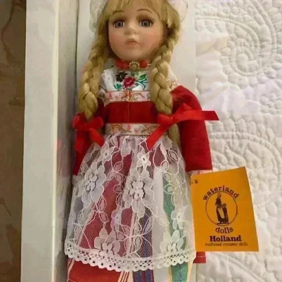 Waterland Dolls Holland  With Real Wooden Shoes - Picture 6 of 6